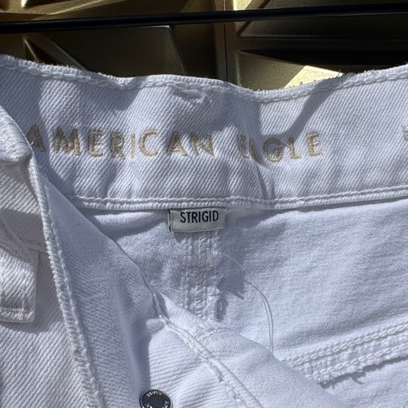 American Eagle Outfitters White Eyelet pants 8 short - Picture 2 of 8